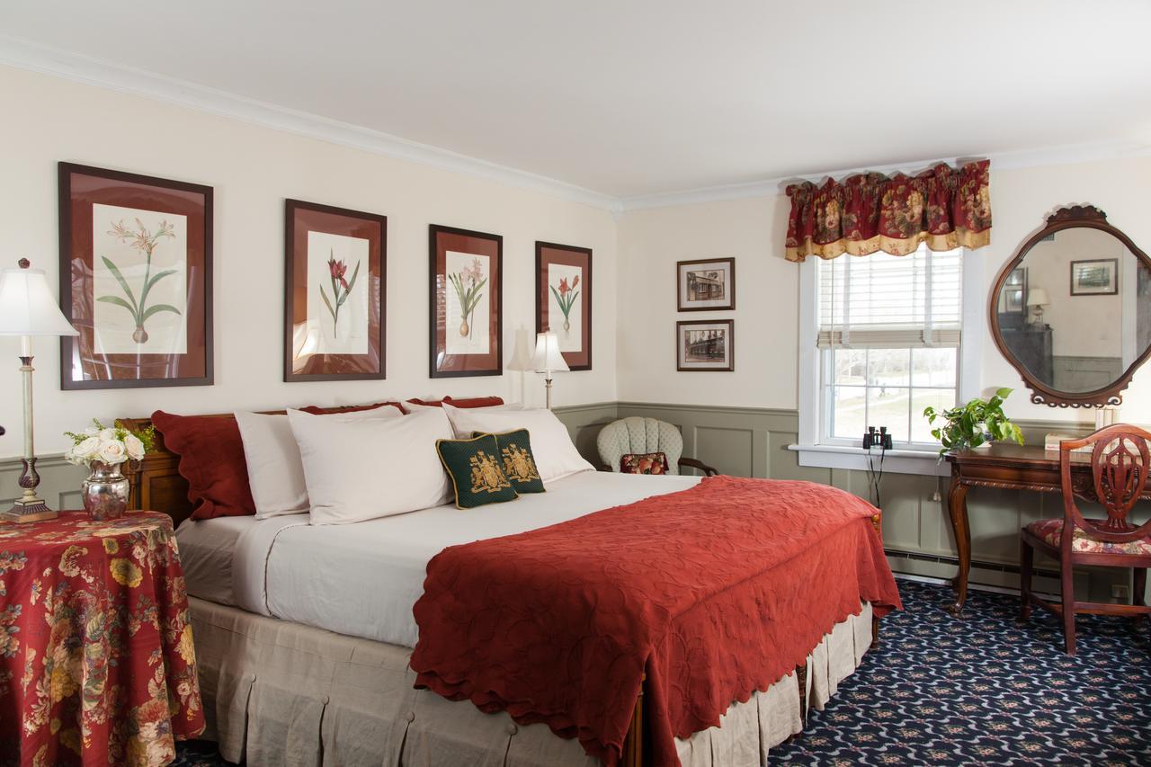 A Butlers Manor Bed & Breakfast Southampton Bagian luar foto