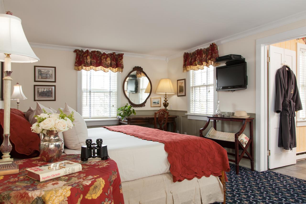 A Butlers Manor Bed & Breakfast Southampton Bagian luar foto