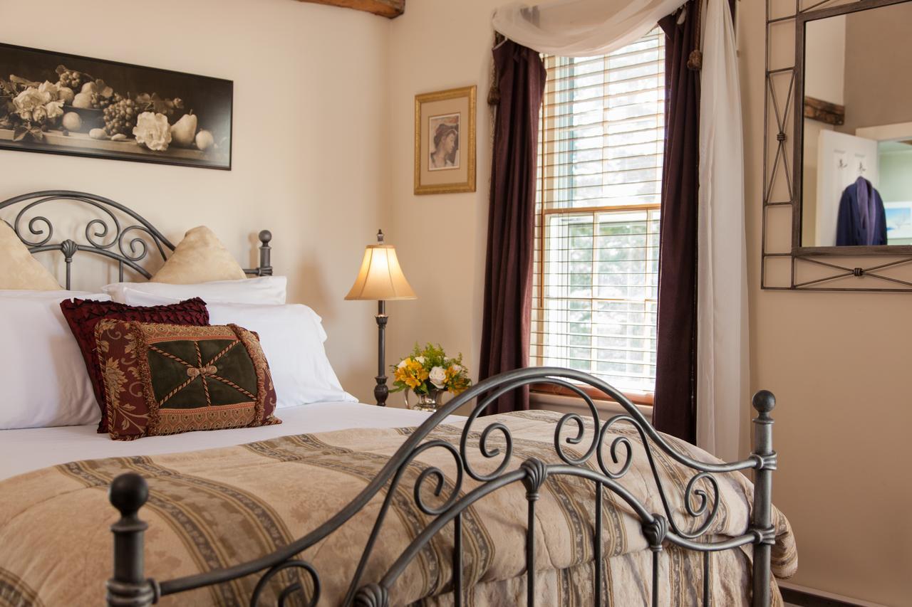A Butlers Manor Bed & Breakfast Southampton Bagian luar foto