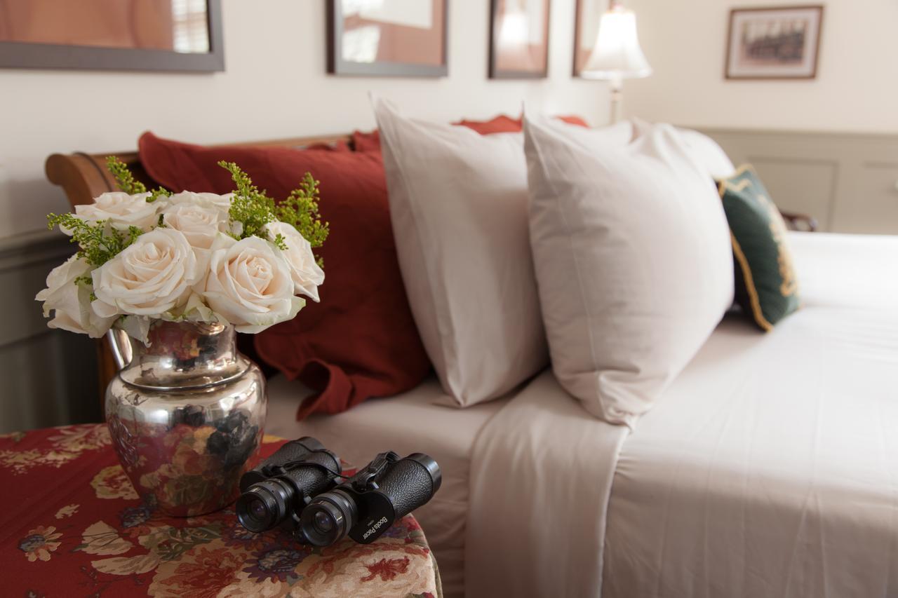 A Butlers Manor Bed & Breakfast Southampton Bagian luar foto