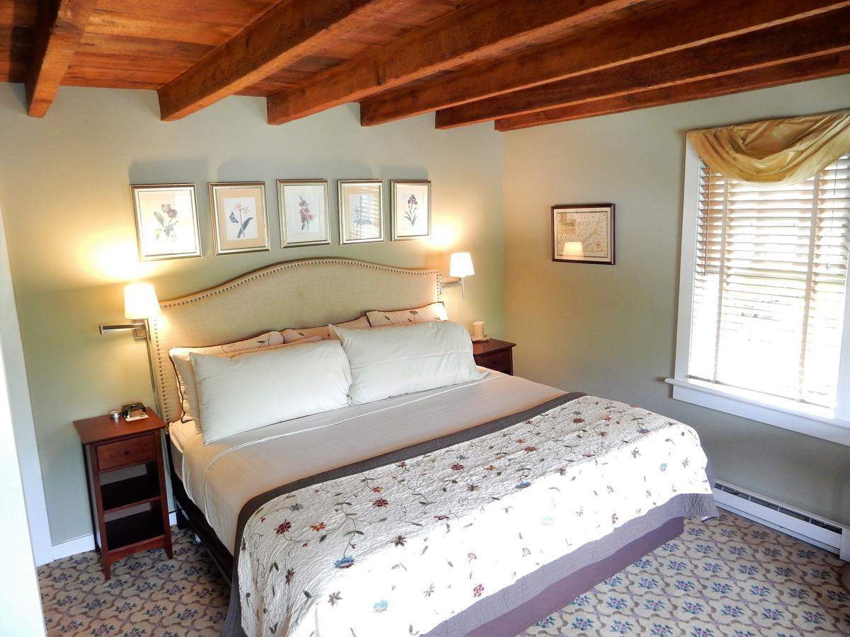 A Butlers Manor Bed & Breakfast Southampton Bagian luar foto