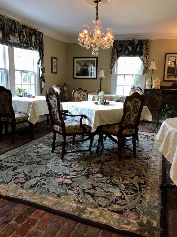 A Butlers Manor Bed & Breakfast Southampton Bagian luar foto
